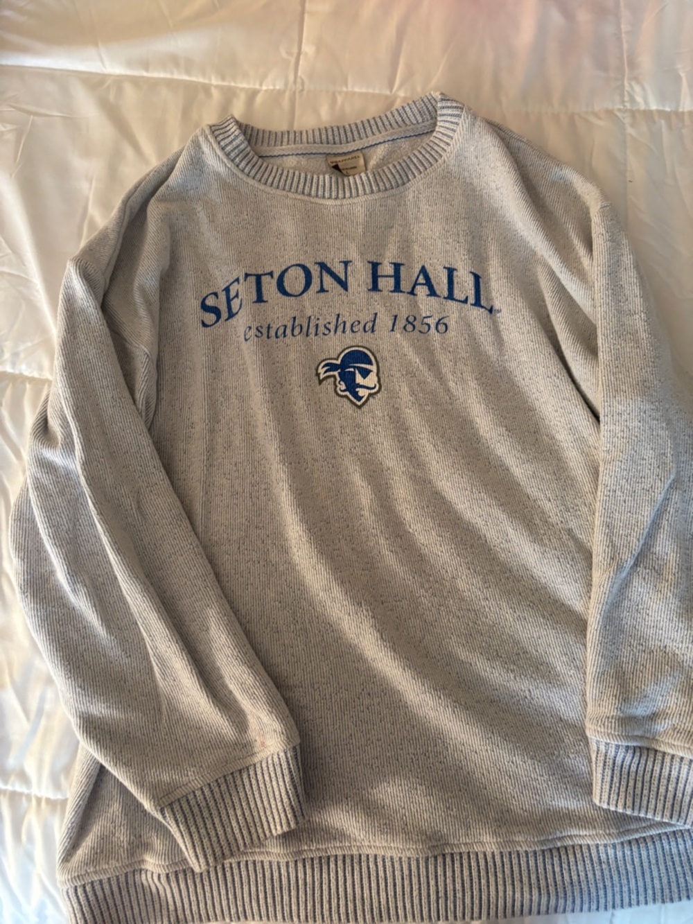 Seton Hall University Sweater SZ Large